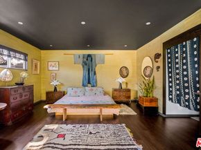 5549 Senford Avenue, Los Angeles CA 90056