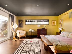 5549 Senford Avenue, Los Angeles CA 90056