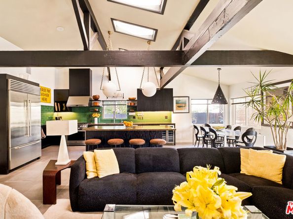 5549 Senford Avenue, Los Angeles CA 90056