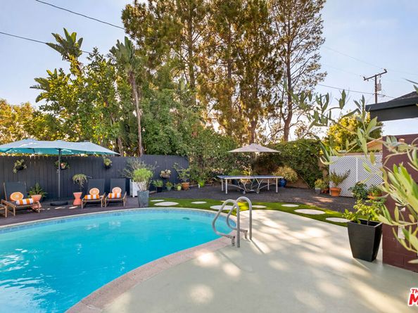 5549 Senford Avenue, Los Angeles CA 90056