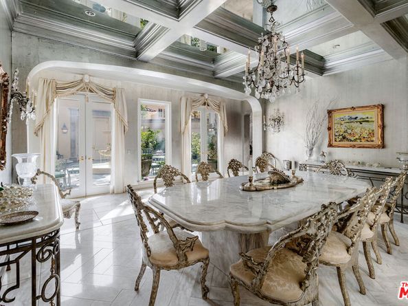 10275 Century Woods Drive, Los Angeles CA 90067