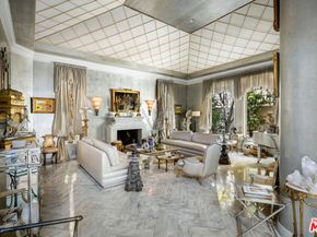 10275 Century Woods Drive, Los Angeles CA 90067