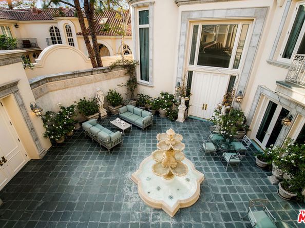 10275 Century Woods Drive, Los Angeles CA 90067