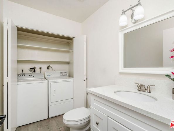 18524 Mayall Street D, Northridge CA 91324
