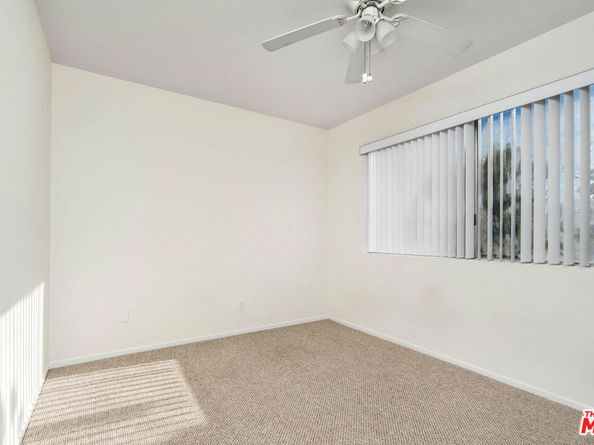 18524 Mayall Street D, Northridge CA 91324