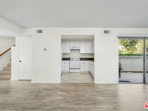 18524 Mayall Street D, Northridge CA 91324