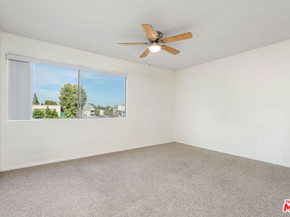 18524 Mayall Street D, Northridge CA 91324