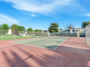 18524 Mayall Street D, Northridge CA 91324