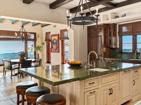 6093 Murphy Way, Malibu CA 90265