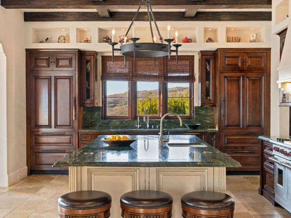 6093 Murphy Way, Malibu CA 90265