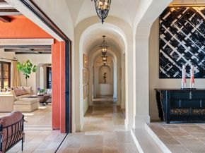 6093 Murphy Way, Malibu CA 90265