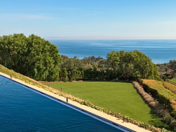 6093 Murphy Way, Malibu CA 90265