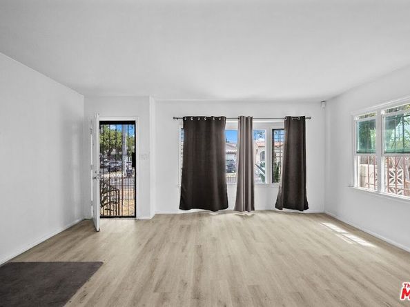 700 E 85th Street, Los Angeles CA 90001