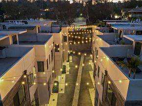 2111 N Cahuenga Boulevard 1, Los Angeles CA 90068