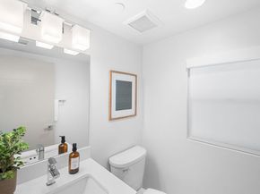 2111 N Cahuenga Boulevard 1, Los Angeles CA 90068