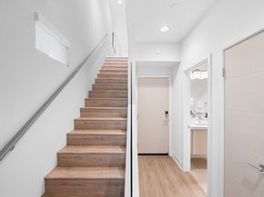 2111 N Cahuenga Boulevard 1, Los Angeles CA 90068