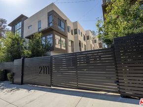 2111 N Cahuenga Boulevard 1, Los Angeles CA 90068
