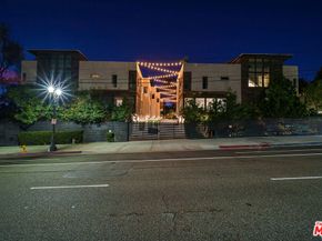 2111 N Cahuenga Boulevard 1, Los Angeles CA 90068