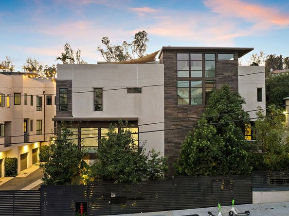 2111 N Cahuenga Boulevard 1, Los Angeles CA 90068