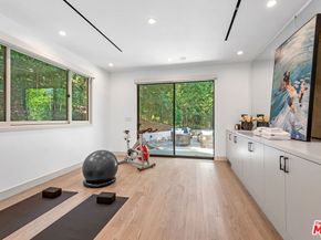 15941 Skytop Road, Encino CA 91436