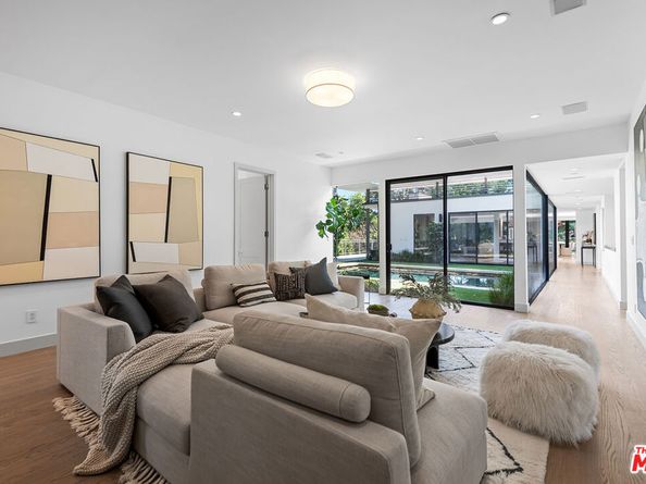 15941 Skytop Road, Encino CA 91436