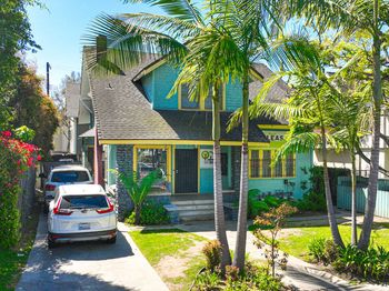 1238 W 30th Street