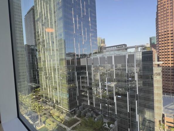 889 Francisco Street 2007, Los Angeles CA 90017