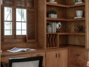 203 S Detroit Street 201, Los Angeles CA 90036