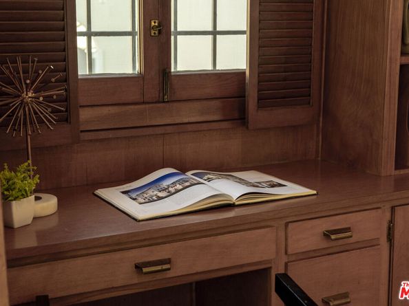 203 S Detroit Street 201, Los Angeles CA 90036