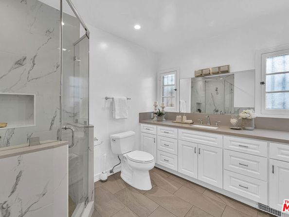 203 S Detroit Street 201, Los Angeles CA 90036