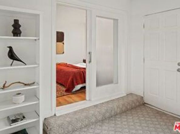 1102 Maple Street, Santa Monica CA 90405