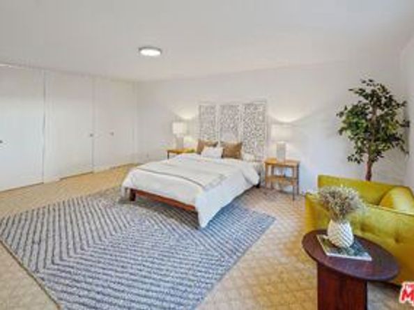 1102 Maple Street, Santa Monica CA 90405