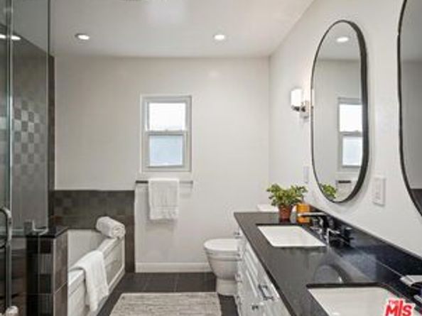1102 Maple Street, Santa Monica CA 90405
