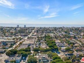 1102 Maple Street, Santa Monica CA 90405
