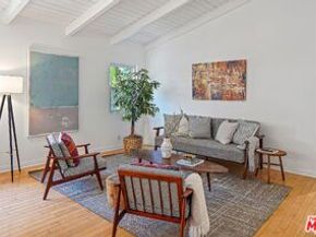 1102 Maple Street, Santa Monica CA 90405