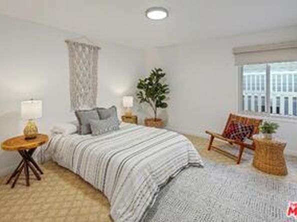 1102 Maple Street, Santa Monica CA 90405