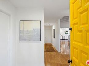1102 Maple Street, Santa Monica CA 90405
