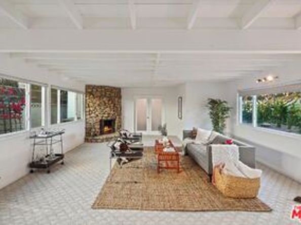 1102 Maple Street, Santa Monica CA 90405