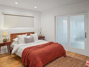 1102 Maple Street, Santa Monica CA 90405