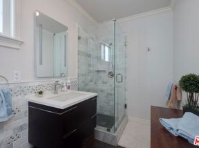 416 S Van Ness Avenue, Los Angeles CA 90020