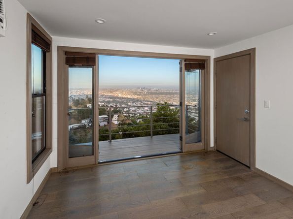 1600 Viewmont Drive, Los Angeles CA 90069