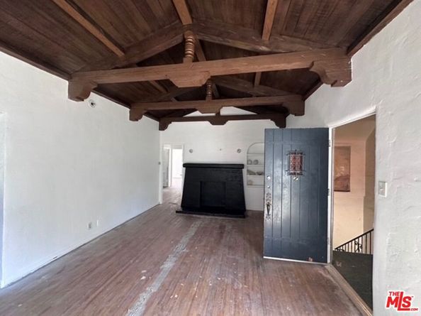 4235 Garthwaite Avenue, Los Angeles CA 90008