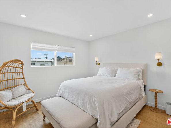 1443 25th Street 2, Santa Monica CA 90404