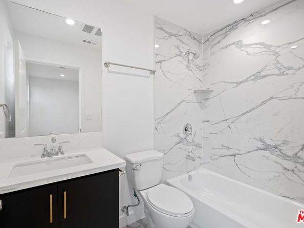 10424 Graham Avenue, Los Angeles CA 90002