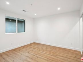 10424 Graham Avenue, Los Angeles CA 90002