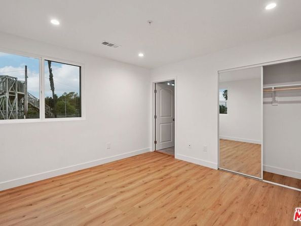 10424 Graham Avenue, Los Angeles CA 90002