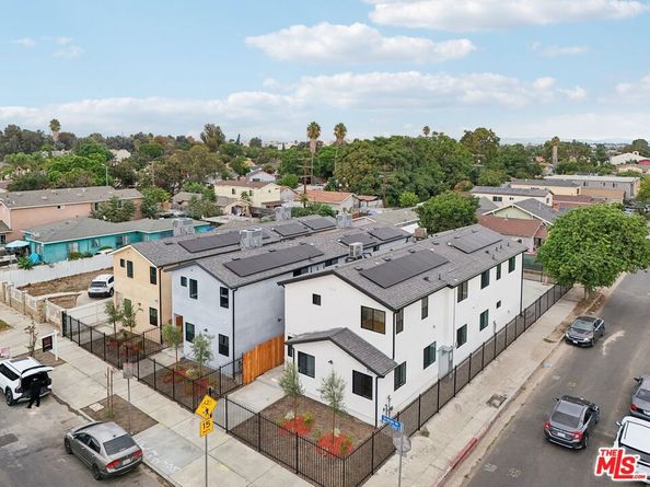 10424 Graham Avenue, Los Angeles CA 90002