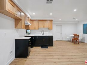 10424 Graham Avenue, Los Angeles CA 90002