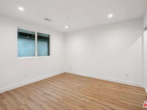 10424 Graham Avenue, Los Angeles CA 90002