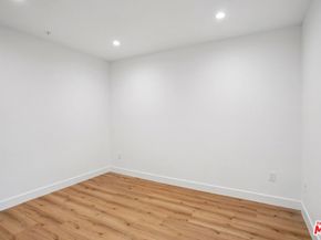 10424 Graham Avenue, Los Angeles CA 90002